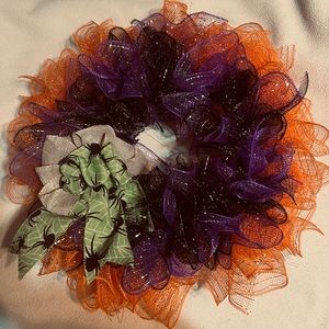 Handmade metal frame Halloween wreath 19” (12”frame )